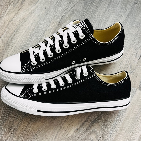 NWT Converse Chuck Taylor All Star Men’s Shoes - Picture 3 of 6